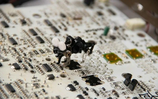 Enhancing Debugging with Replayable Diagnostics for Production Bugs